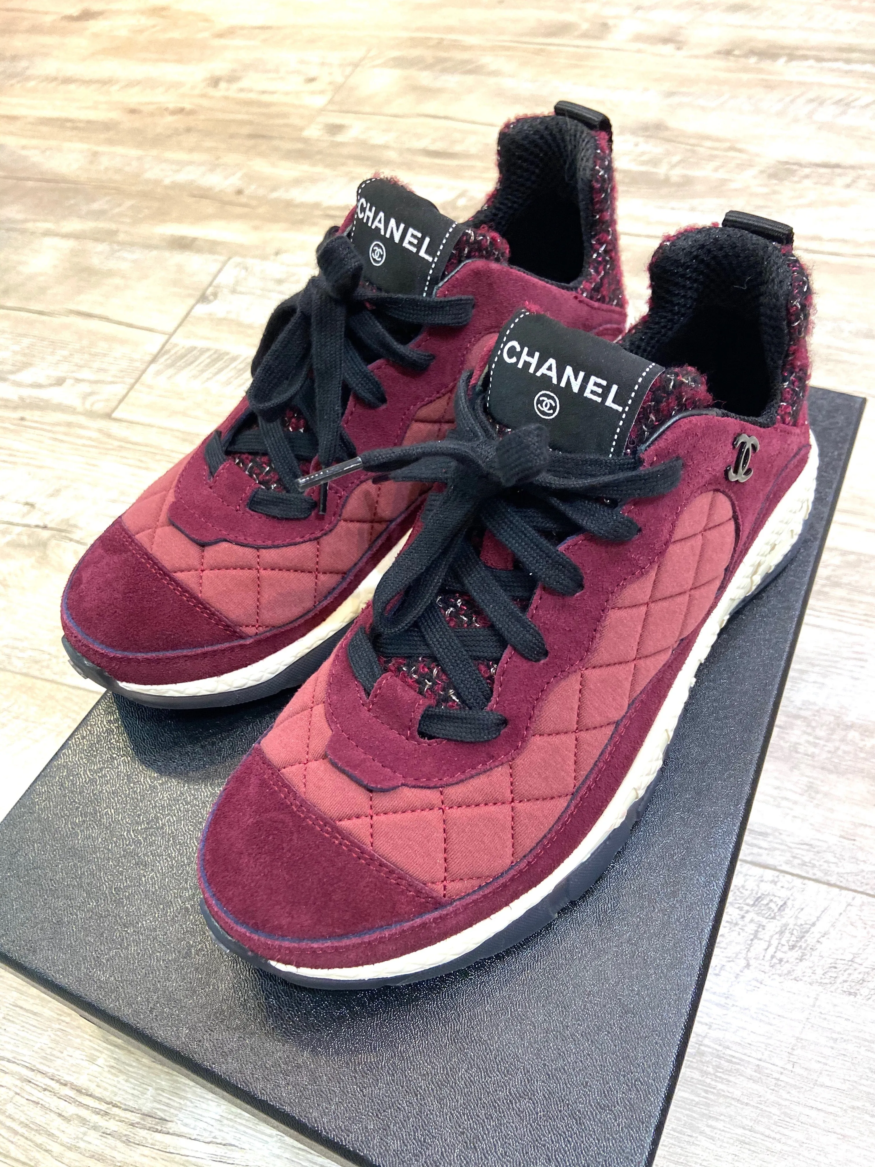 CHANEL SUEDE CALFSKIN TWEED CC SNEAKERS