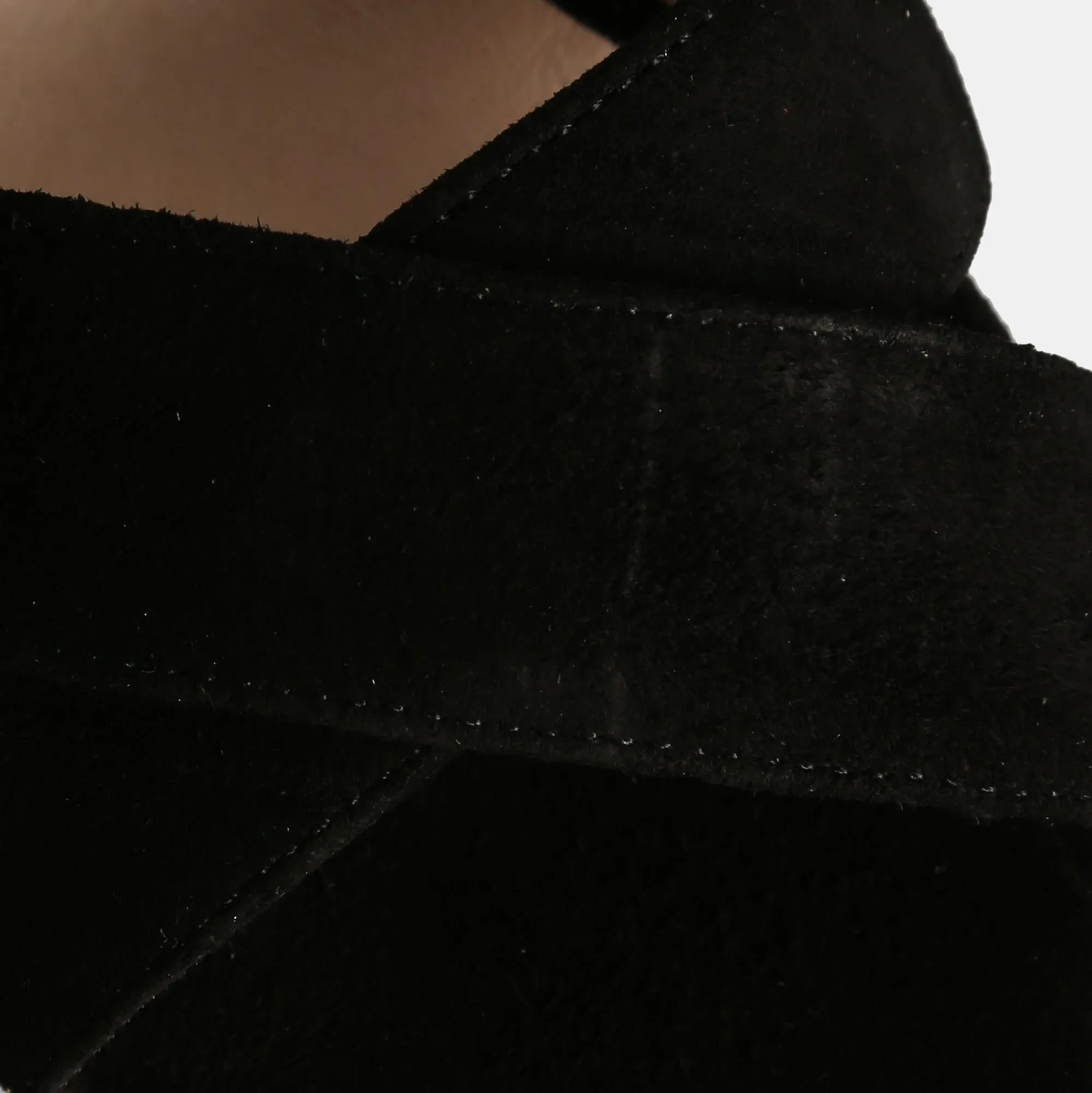 may cross sandal (black)