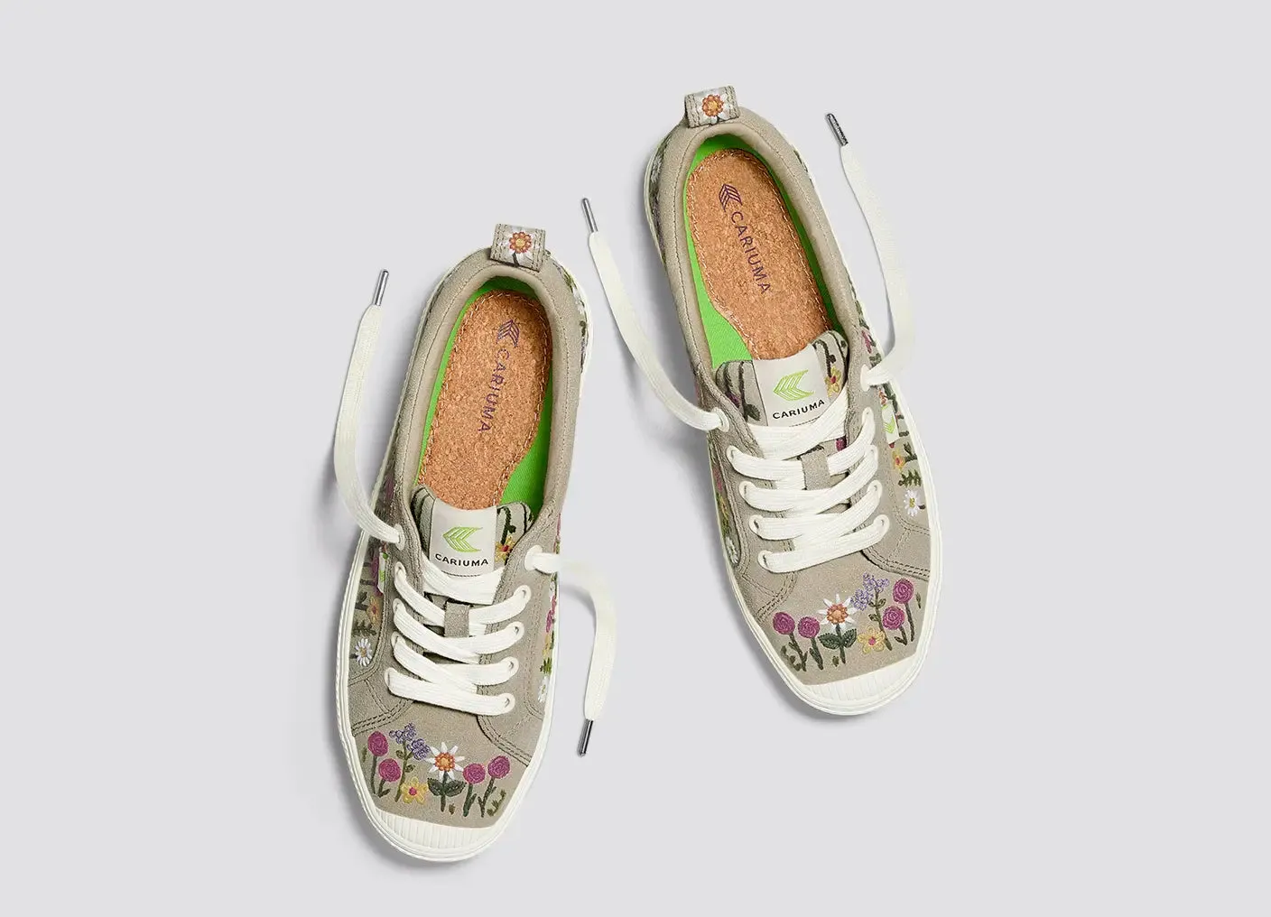 OCA Low Sand Embroidered Flowers Suede Sneaker