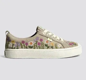 OCA Low Sand Embroidered Flowers Suede Sneaker